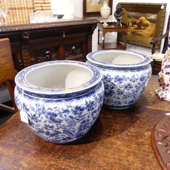 PR B/W JARDINERES H.200mm 270mm dia