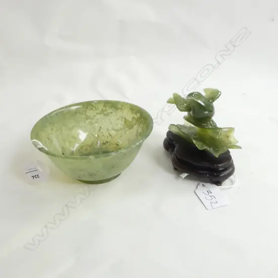 JADE BOWL 125mm dia & BIRD