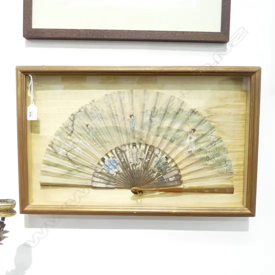 ANTIQUE JAPANESE FIGURAL HAND PAINTED FAN IN BOX FRAME, L.540MM W.330MM 