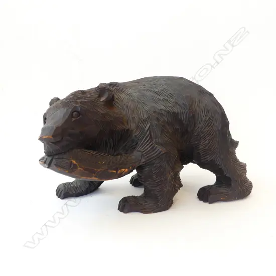 LARGE 1950S SIGNED CARVED JAPANESE BEAR L270MM