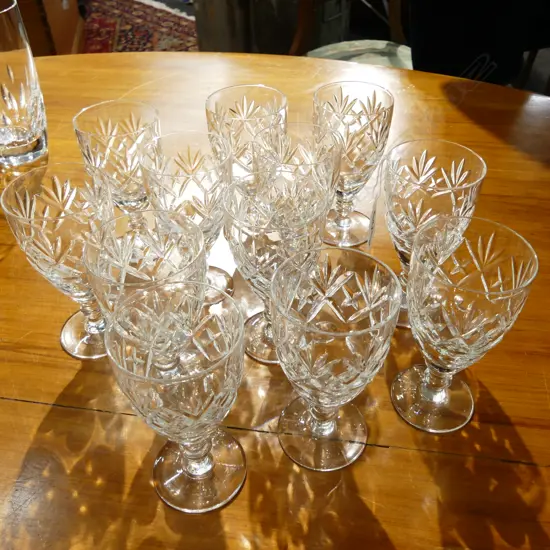 12 WEBB CORBETT CUT CRYSTAL ‘GEORGIAN’ DRINKING GLASSES, H.110MM