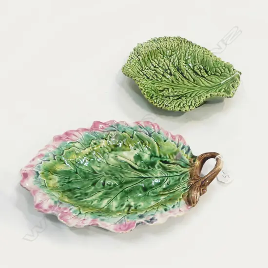 SARREGUEIMINES LEAF PLATE L220MM & ETRUSCAN MAJOLICA LEAF DISH L310MM