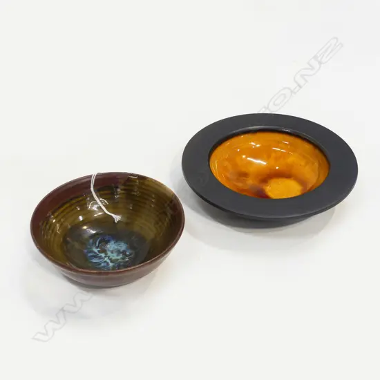 HELEN MASON SML BOWL w. CHUN GLAZE, PAUL WINSPEAR SML DISH Dia.170mm