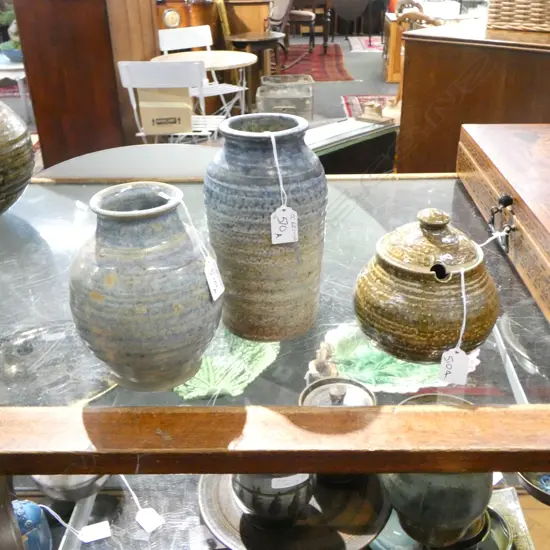 LEX DAWSON (1944-2016) SALT GLAZE STORAGE JAR, SALT GLAZE VASE & OTHER VASE H.210mm