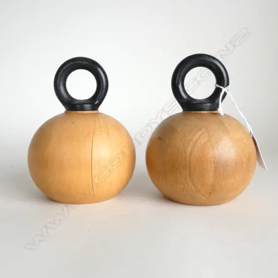 PRR. NISSEN for BODUM DESIGN DANISH ICE CURLING STONE FORM PEPPER & SALT GRINDERS H120mm 1 with split