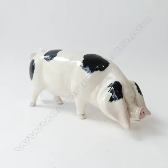 BESWICK PIG L170MM