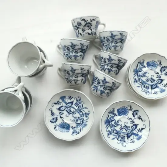 BLUE DANUBE 12 CUPS & 12 SAUCERS EXCELLENT CONDITION