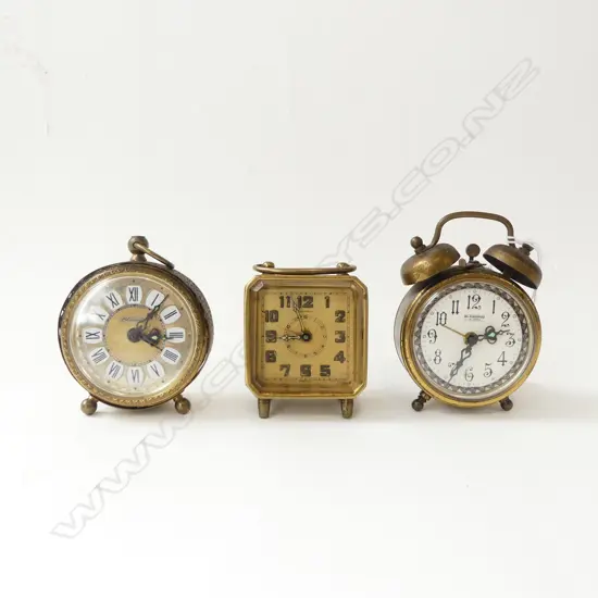 3 VINTAGE TRAVEL CLOCKS H.100mm