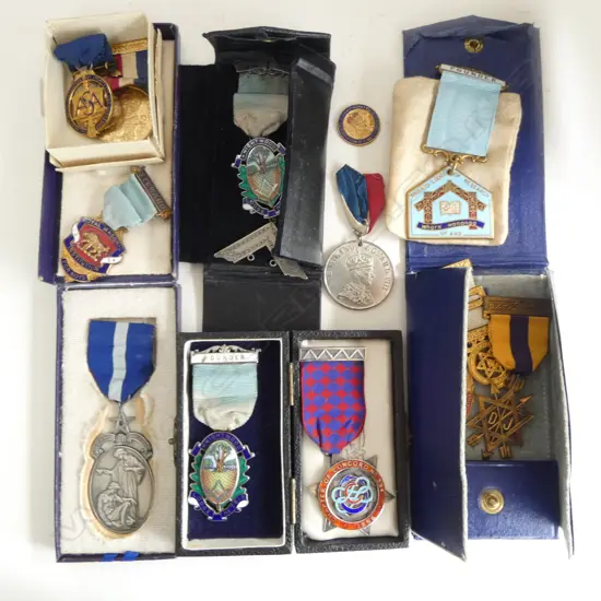 COLLECTION 11 MASONIC BADGES, SOME SILVER & SILVER/ENAMELLED (CD13189)