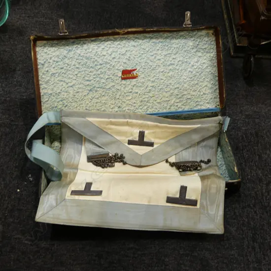 SUITCASE w. MASONIC CONTENTS
