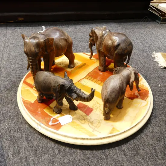 LAZY SUSAN DIA460MM & 4 HARDWOOD CARVED ELEPHANTS  H160MM TALLEST