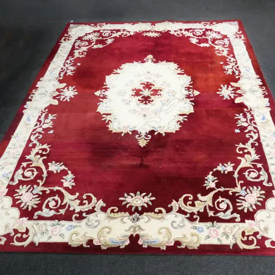 LG TUFTED RUG 3250x2400mm