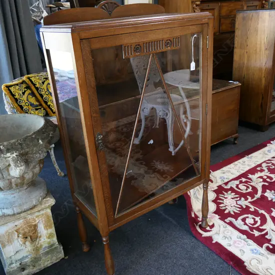 OAK GLAZED DISPLAY CABINET 660x325x1240mm