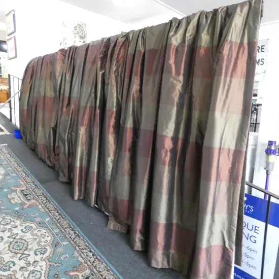 4 CURTAINS...