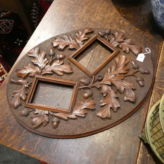 CHIP CARVED KAURI FRAME H.540mm