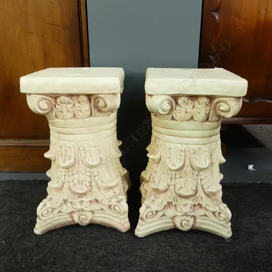PR CONCRETE COLUMN CAPITALS H.385mm one cnr repaired