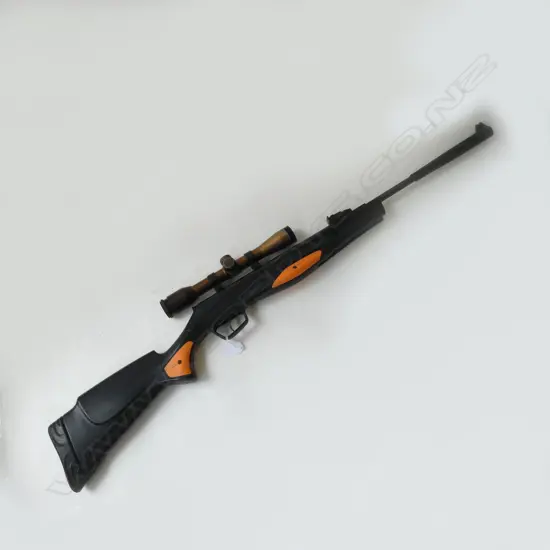 STOEGER RX20 AIR RIFLE & SCOPE L.1080mm