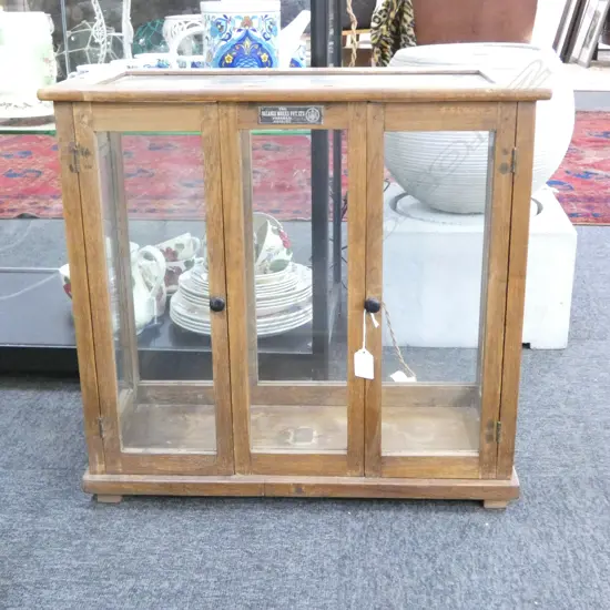 VINTAGE GLAZED DISPLAY CABINET 545x245x520mm