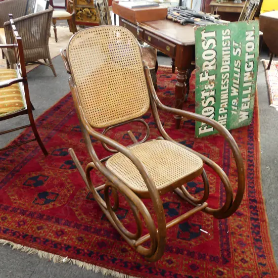 THONET BENTWOOD ROCKING CHAIR 520x1060x1020mm