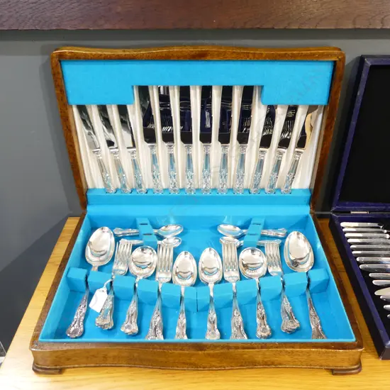 OAK CANTEEN OF DOUBLE STRUCK ASHBERRY EP CUTLERY 