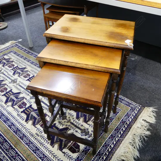 NEST OF 3 TABLES 500x350x570mm