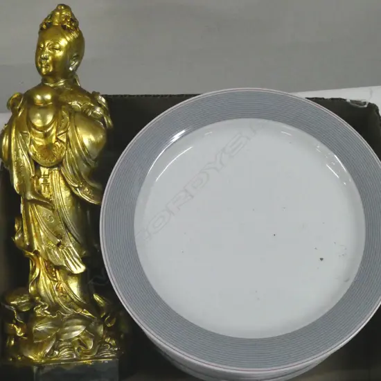 12 GERMAN DINNER PLATES + GILT CHINESE CERAMIC FIGURE H.340mm