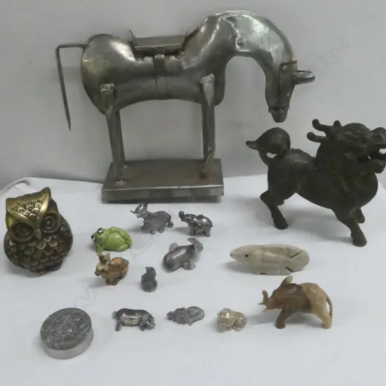ASST ANIMAL ORNAMENTS; 2 BRASS, 1 TIN HORSE, etc