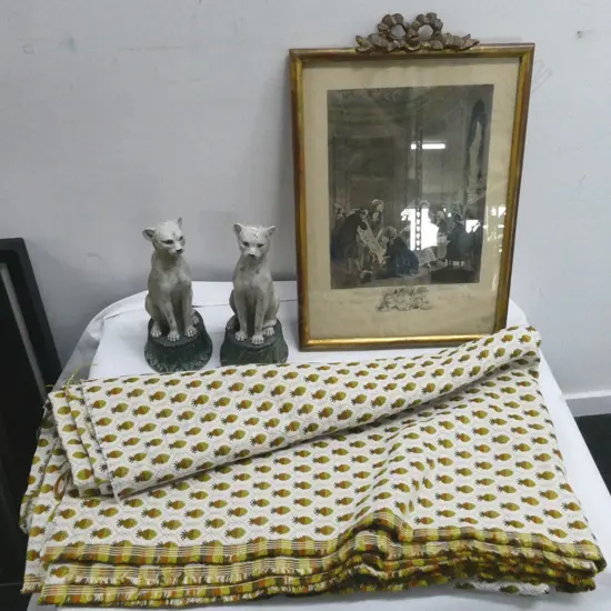 FRENCH COLOURED ENGRAVING H400 PC OF UPOLSTERY FABRIC & 2  CAT ORNS H220MM
