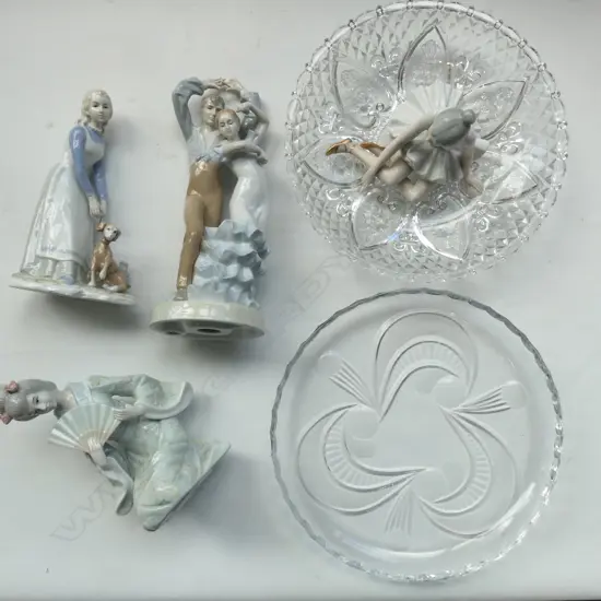 4 CHINA FIGURINES & 2 GLASS PLATES Dia.280mm