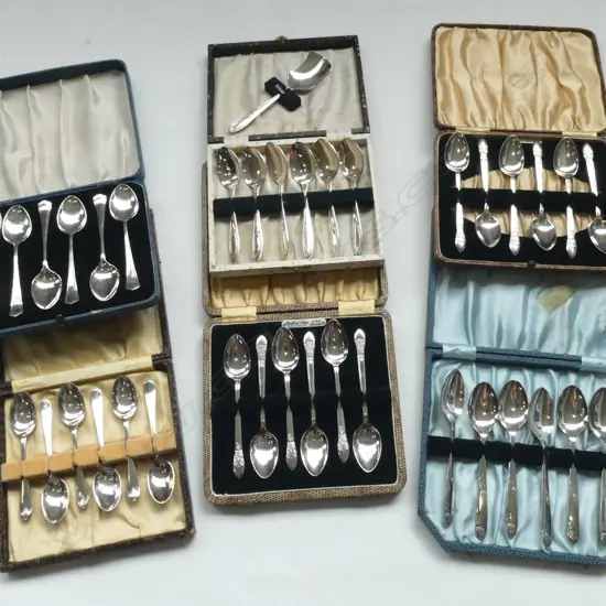  SIX SETS OF 6 BOXED SILVER PLATED TEASPOONS  
