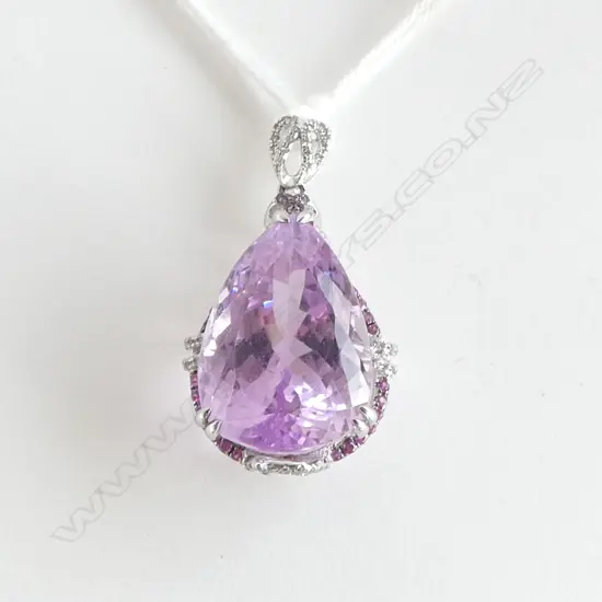 14ct W/GOLD  KUNZITE TEAR DROP PENDENT WITH DIAMONDS & PINK SAPPHIRE EDGE 3CM LONG 6.2 GMS