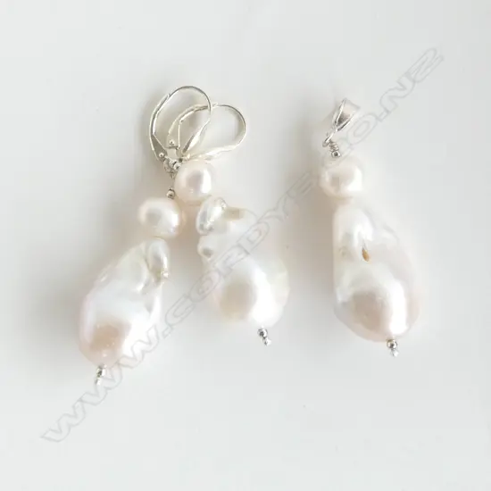 SILVER & BAROQUE PEARL EARRING & PENDANT SET (NEW)