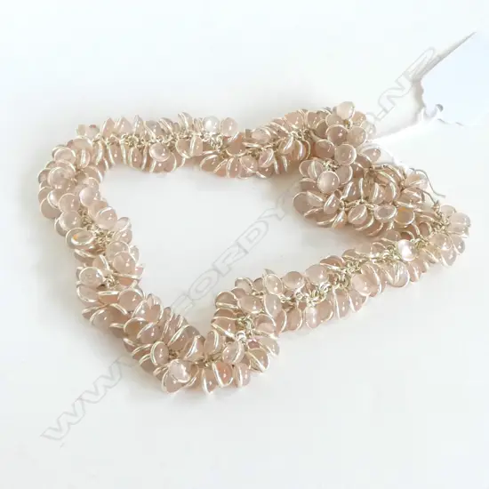 SILVER AND ROSE QUARTZ NECKLACE