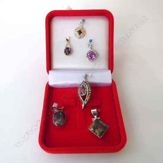 6 SILVER, STONE SET PENDANTS, 1x 8ct AMETHYST PENDENT 1.8 grams