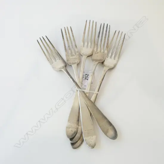 set 5 IRISH SILVER TABLE FORKS Dublin 1793 engraved bird crest 278gms