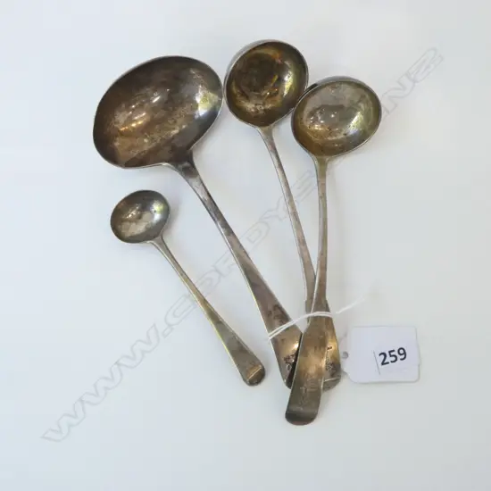 4 Georgian silver pieces: 3 sauce ladles 1x L.1806 by Bateman + Pr. Edinburgh 1808 & a salt spoon L.1806. 105gms