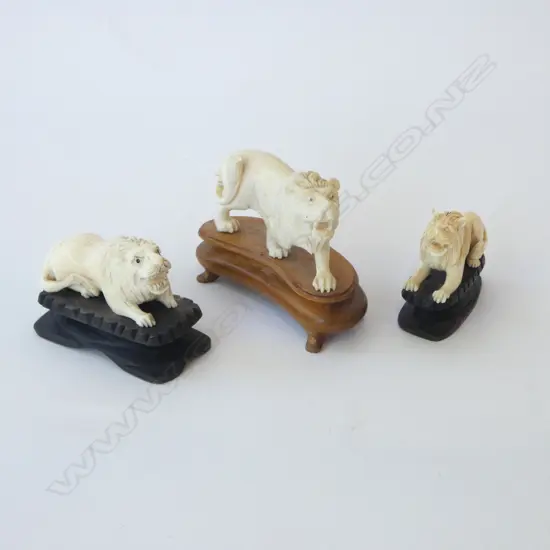 3 CARVED IVORY LIONS L.90mm