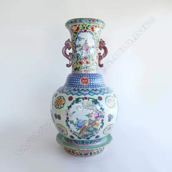 LG CHINESE VASE H.565mm, HAIRLINES