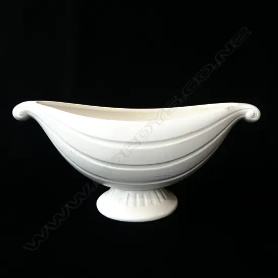 CROWN LYNN MANTLE VASE w SCROLL DETAIL #671 STAMP TO BASE, W.360 x 170mm