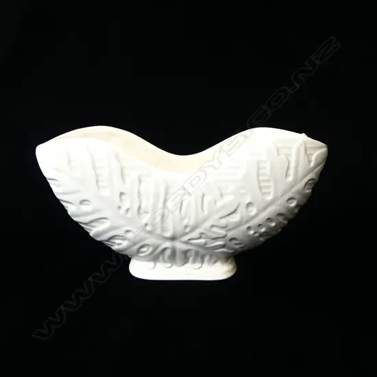 LG CROWN LYNN MANTLE VASE w OAK LEAF DESIGN, L.280 x 150mm (tiny hairline to rim)