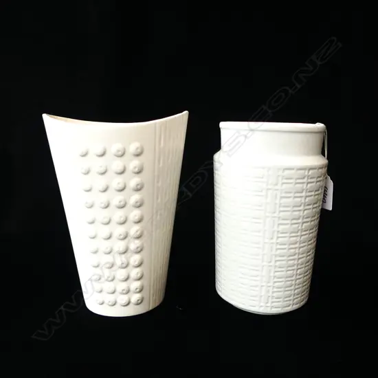 2 MODERNIST CROWN LYNN VASES; FLARED FLAT OVAL w DOT DESIGN #.658. & CYLINDER TILED DESIGN #2095, H.190mm (both crazing)