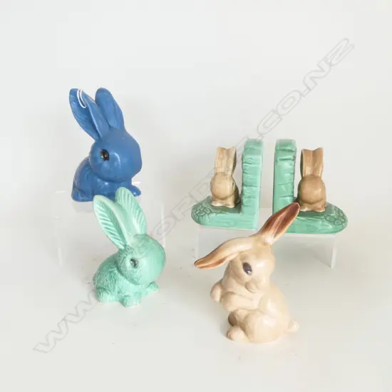 PR SYLVAC BOOKENDS + 3 BUNNY RABBITS H.155mm