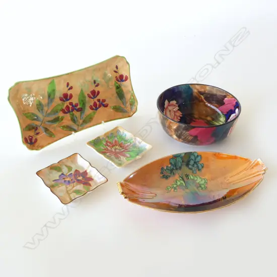 5 PCES DECO CHINA; 3 ROYAL DOULTON DISHES, TUNSTALL BOWL, CARLTON WARE 'RABBITS AT DUSK' DISH W.270mm