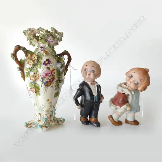 ANTIQUE ROCKINGHAM? FLORAL VASE, REPAIRS H.240mm + 2 DOLLS AF