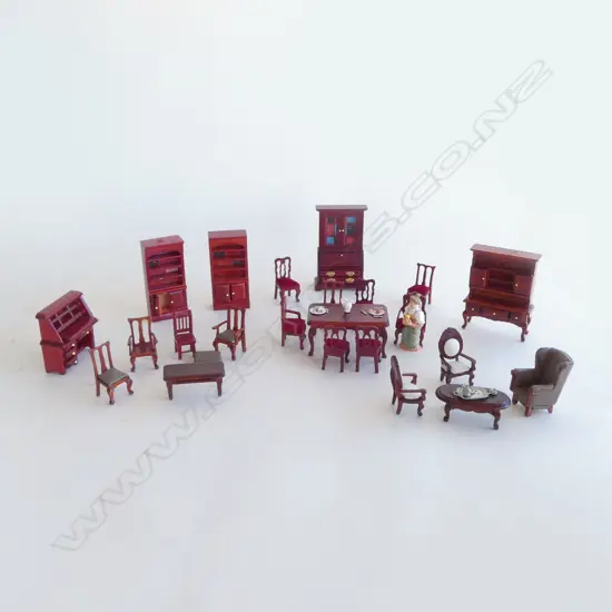 ASST. DOLLS HOUSE FURNITURE ETC