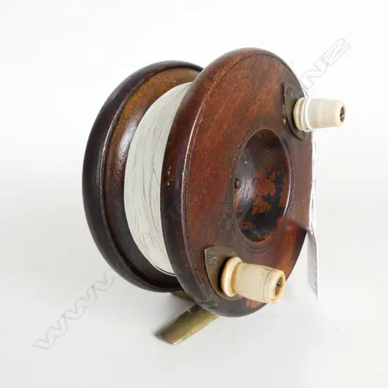 VINTAGE MAHOGANY & BRASS FISHING REEL DIA 210MM