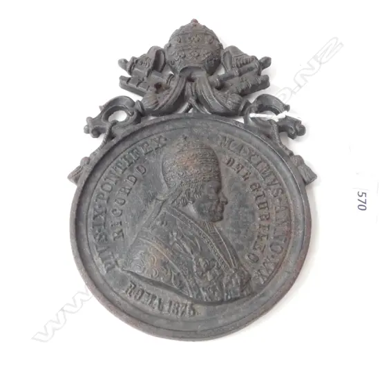 OLD CAST IRON ROYAL PORTRAIT PLAQUE ' PIUS. PONTIFEX. MAXIMUS. ANNO.XXX' H.215mm 