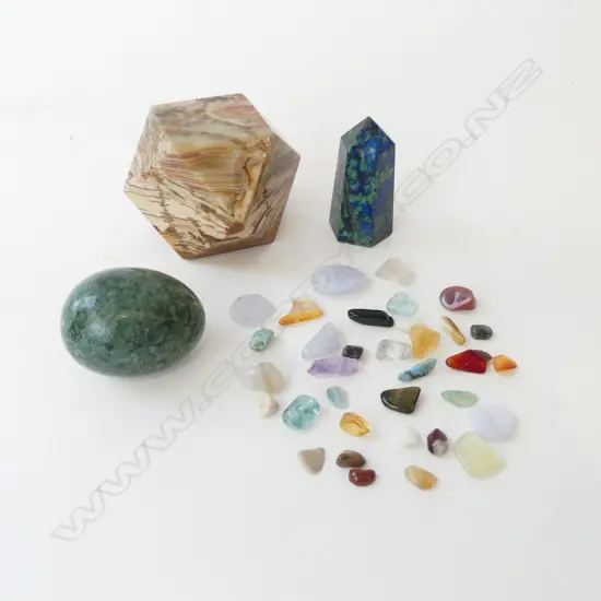 AGATE PAPERWEIGHT w. LAPIS OBELISK, SOAPSTONE EGG AND SMALL BAG OF STONES.