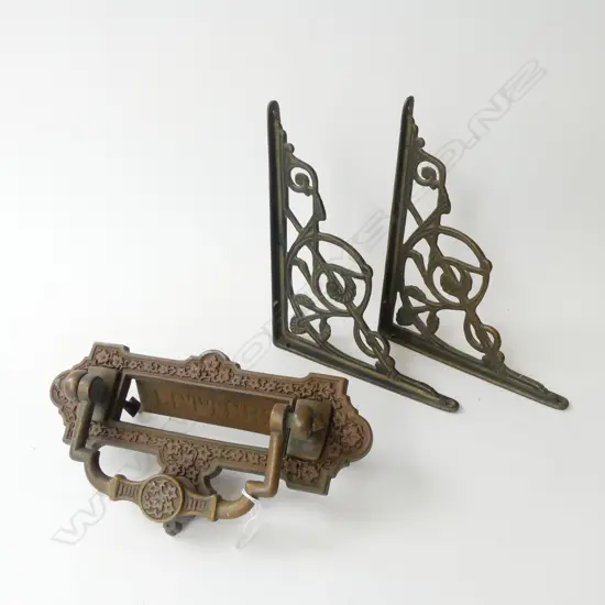 VINTAGE BRASS LETTER SLOT W,250mm w. TWO BRACKETS