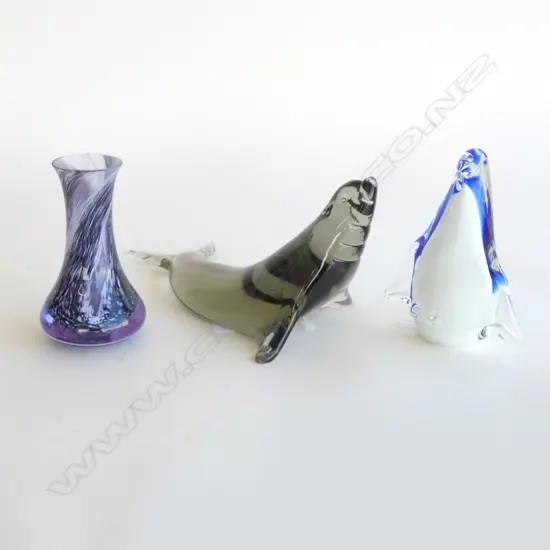 ART GLASS PENGUIN, SEAL & VASE H.120mm